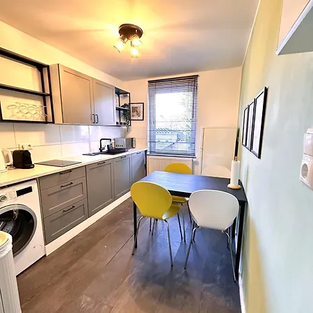 Ochtum Living - Self Check-in Mit Smart-tv, Zentral, Wlan, Balkon Apartamento Brema