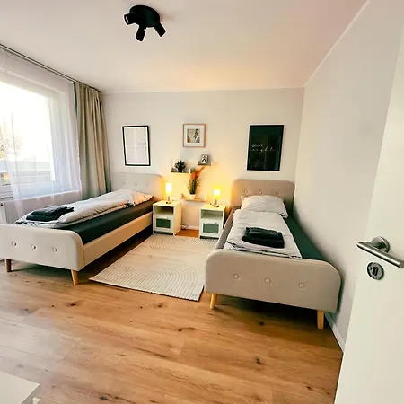 Ochtum Living - Self Check-in Mit Smart-tv, Zentral, Wlan, Balkon Apartamento Brema