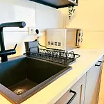 Ochtum Living - Self Check-in Mit Smart-tv, Zentral, Wlan, Balkon Apartman