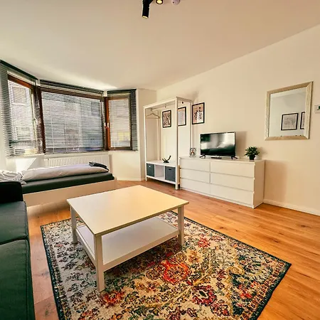 Ochtum Living - Self Check-in Mit Smart-tv, Zentral, Wlan, Balkon Apartman