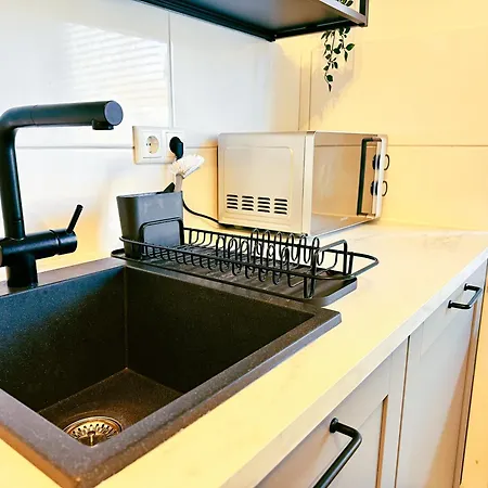 Ochtum Living - Self Check-in Mit Smart-tv, Zentral, Wlan, Balkon Apartment