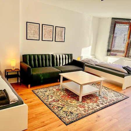 Ochtum Living - Self Check-in Mit Smart-tv, Zentral, Wlan, Balkon Apartman *