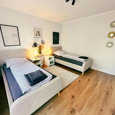 Ochtum Living - Self Check-in Mit Smart-tv, Zentral, Wlan, Balkon Apartman *