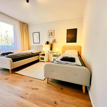 Apartman Ochtum Living - Self Check-in Mit Smart-tv, Zentral, Wlan, Balkon