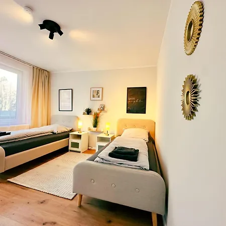 Ochtum Living - Self Check-in Mit Smart-tv, Zentral, Wlan, Balkon * Bréma